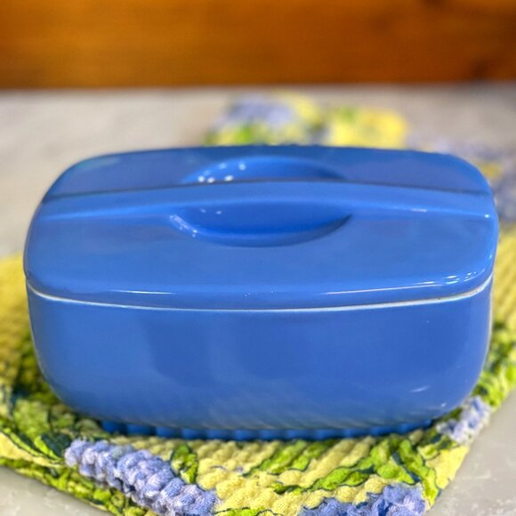 1940s Hall Refrigerator Dish in Striking Periwinkle Blue - Picture 1 of 16
